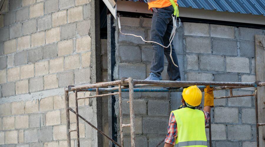 Professional residential roofers in Charlotte, MI